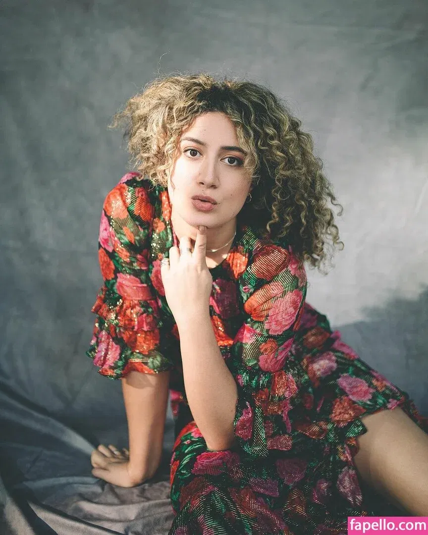 Rose Matafeo Onlyfans Photo Gallery 