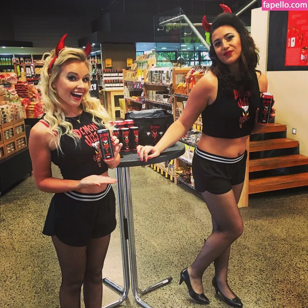 Rose Matafeo Onlyfans Photo Gallery 