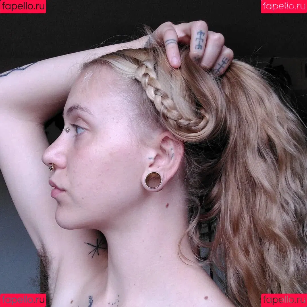 bigtiddiewerekitty Onlyfans Photo Gallery 