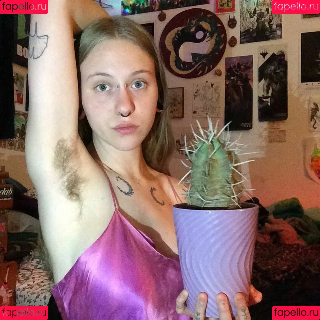 bigtiddiewerekitty Onlyfans Photo Gallery 