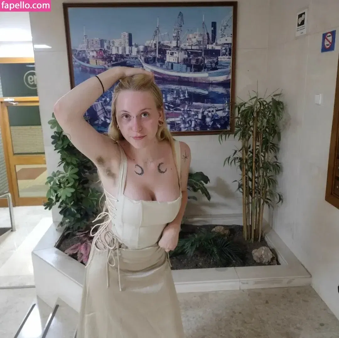 bigtiddiewerekitty Onlyfans Photo Gallery 