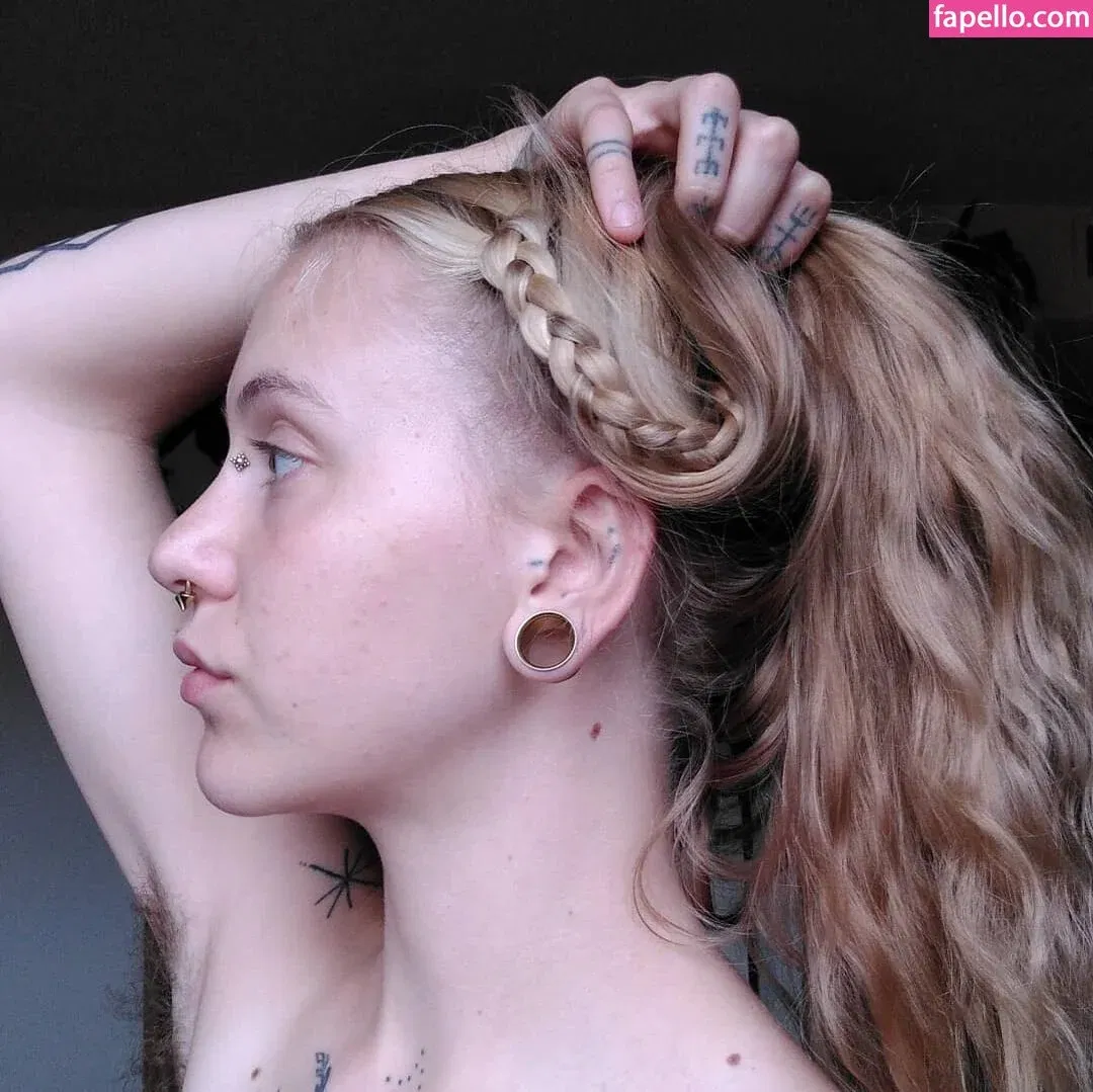 bigtiddiewerekitty Onlyfans Photo Gallery 