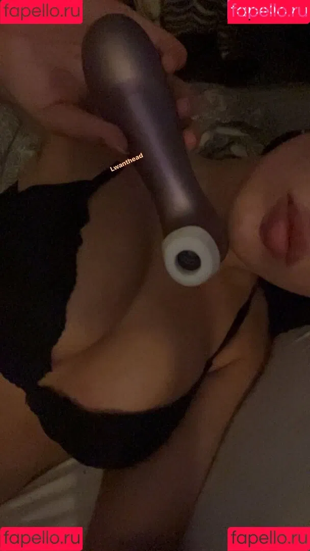 Mandukyo Lwanthead Onlyfans Photo Gallery 