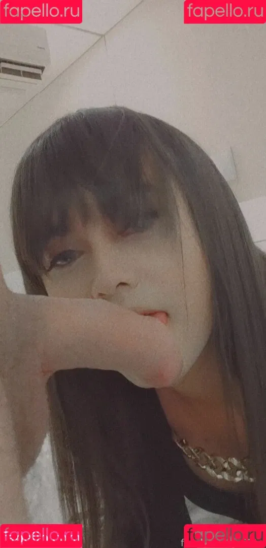 juli91c Onlyfans Photo Gallery 