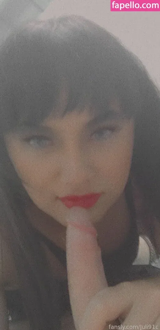 juli91c Onlyfans Photo Gallery 