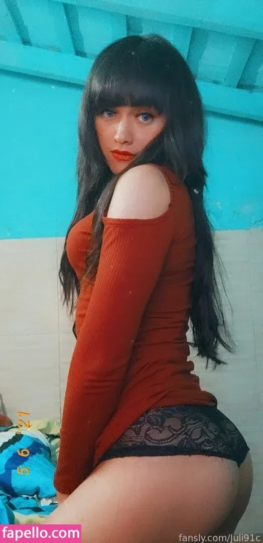 juli91c Onlyfans Photo Gallery 