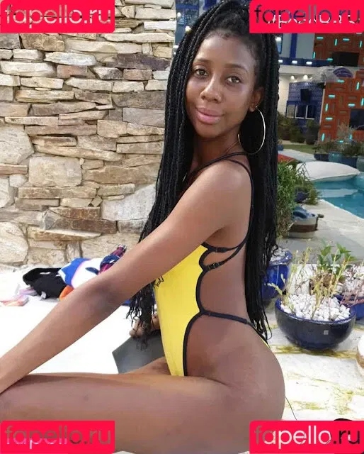 Camilla De Lucas Onlyfans Photo Gallery 