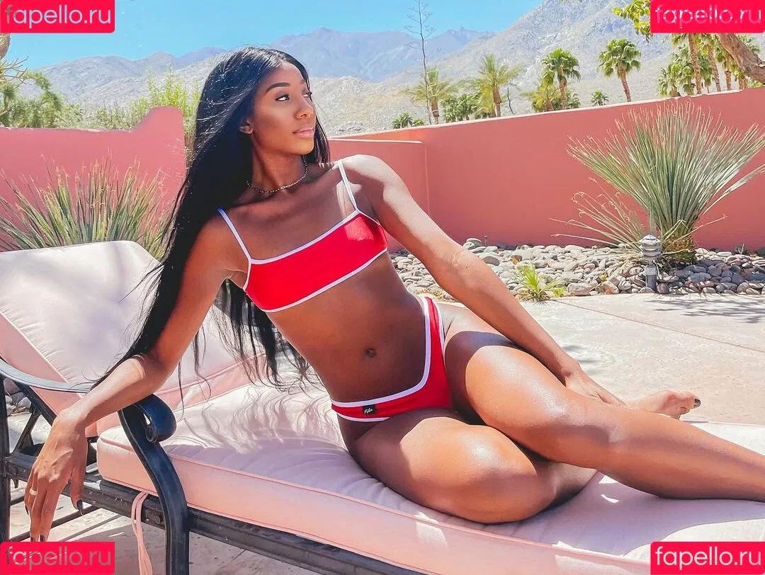 Camilla De Lucas Onlyfans Photo Gallery 