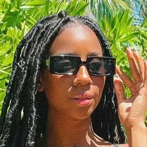 Camilla De Lucas Onlyfans Photo Gallery 