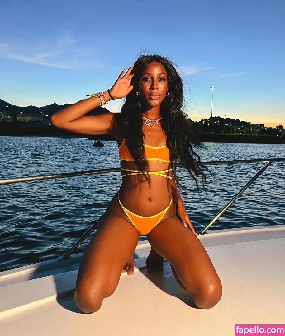 Camilla De Lucas Onlyfans Photo Gallery 