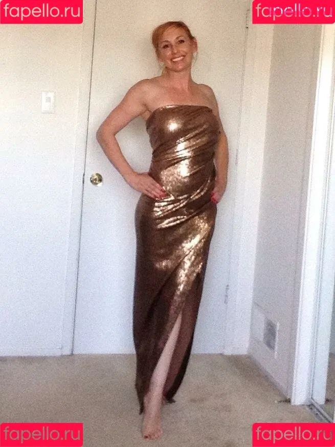 Kari Byron Onlyfans Photo Gallery 