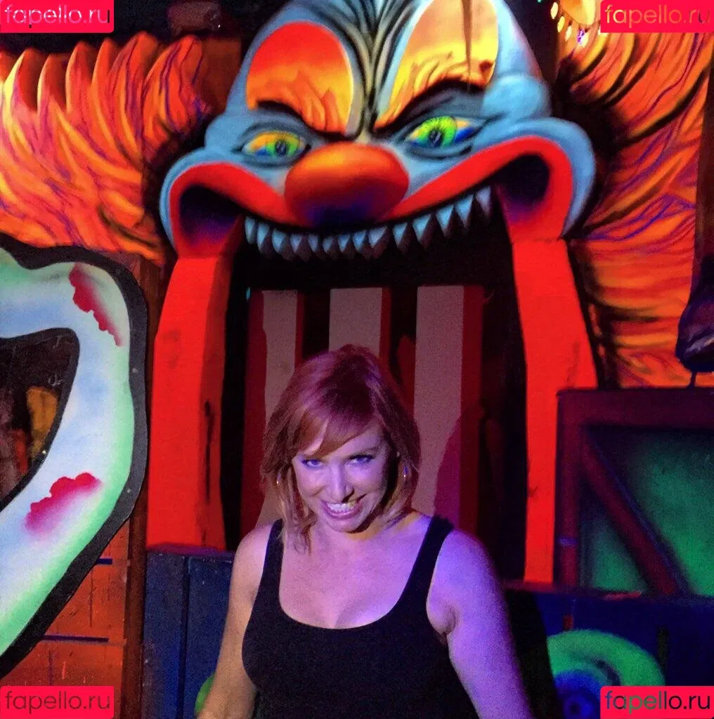Kari Byron Onlyfans Photo Gallery 
