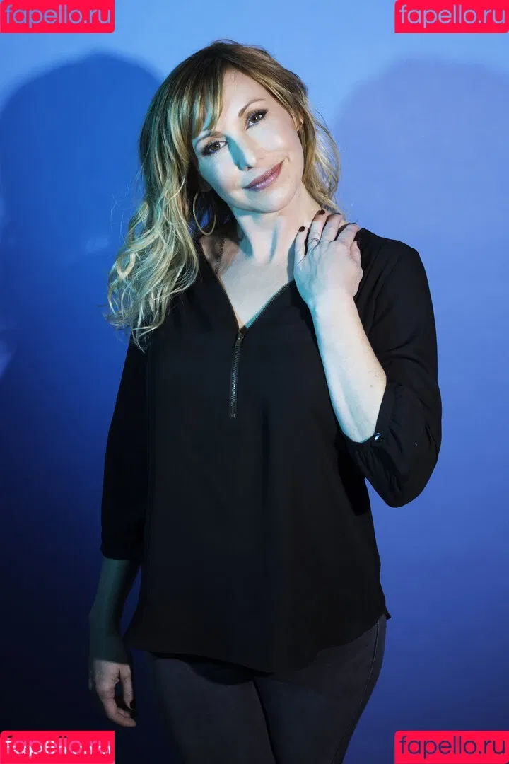 Kari Byron Onlyfans Photo Gallery 