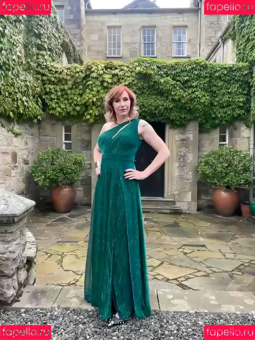 Kari Byron Onlyfans Photo Gallery 