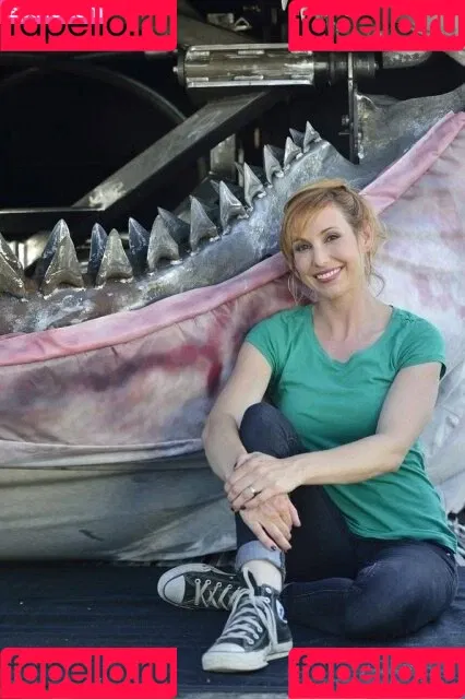Kari Byron Onlyfans Photo Gallery 