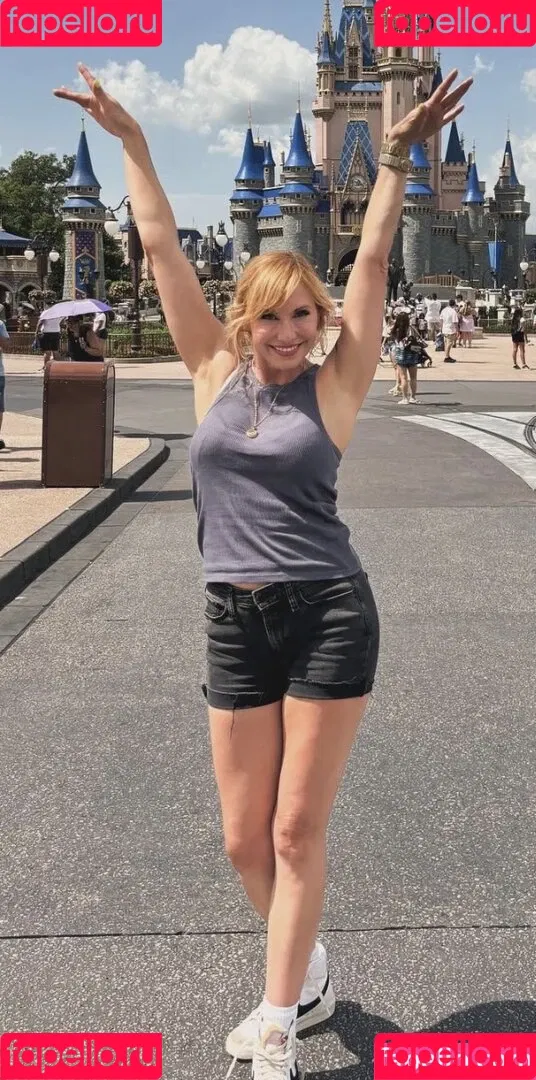 Kari Byron Onlyfans Photo Gallery 