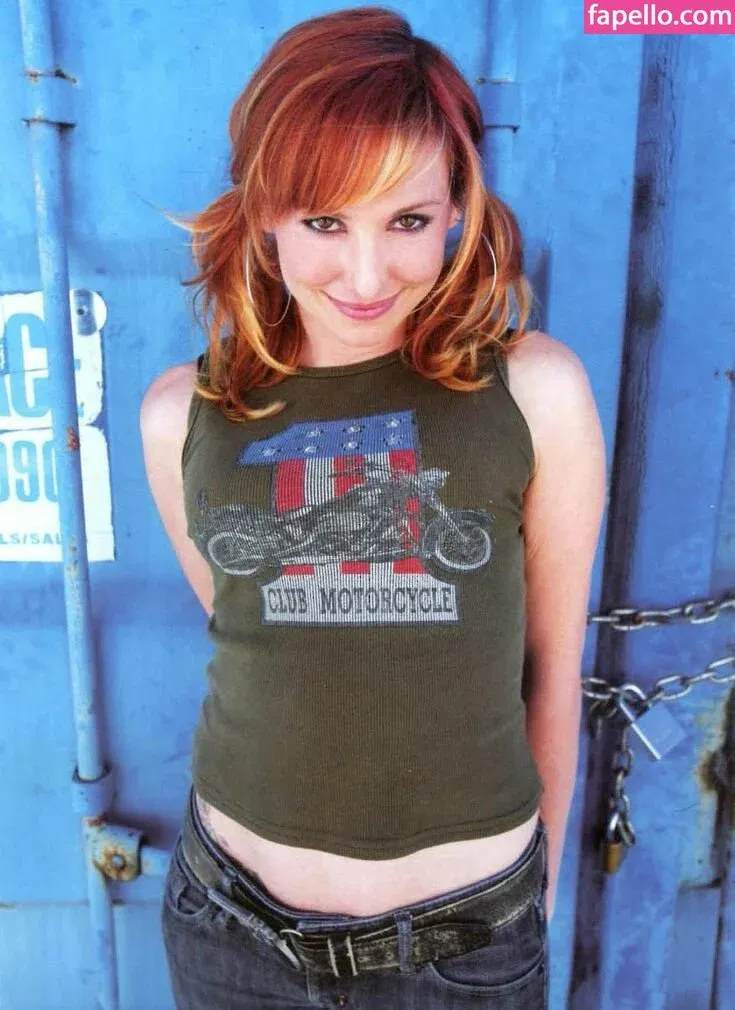 Kari Byron Onlyfans Photo Gallery 