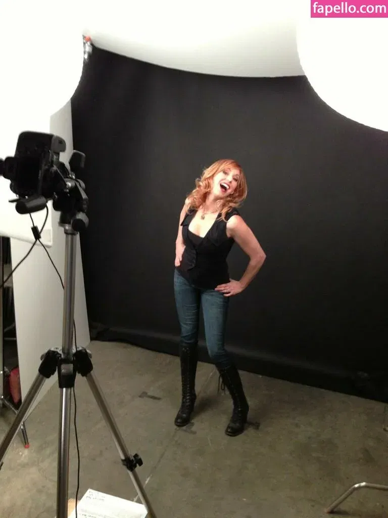 Kari Byron Onlyfans Photo Gallery 