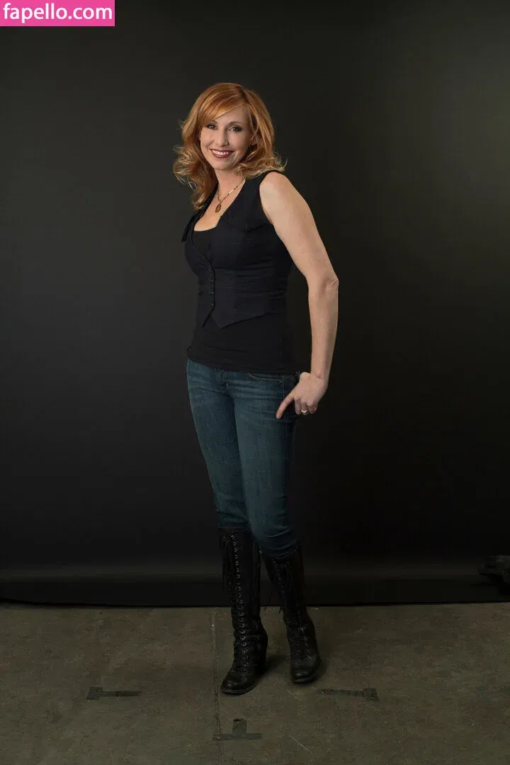 Kari Byron Onlyfans Photo Gallery 