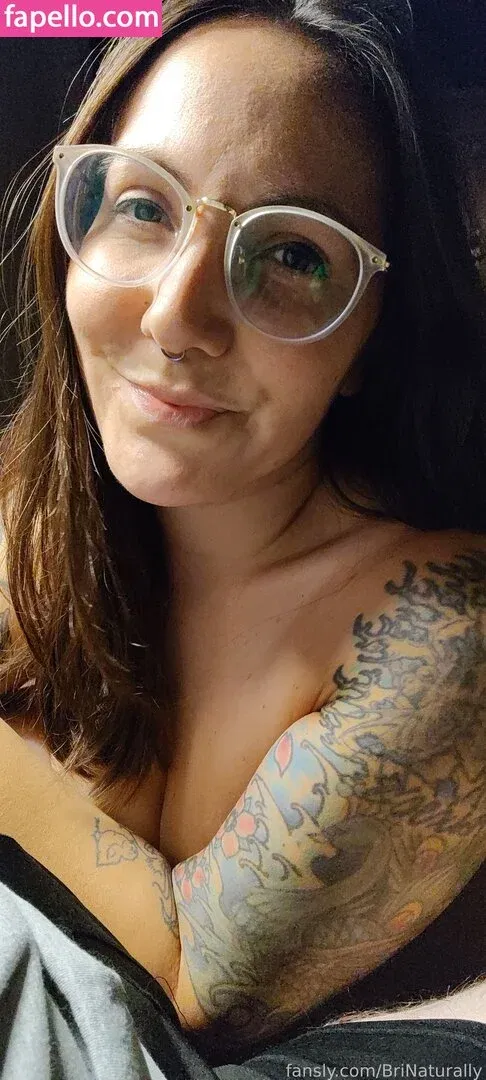 BriNaturally Onlyfans Photo Gallery 