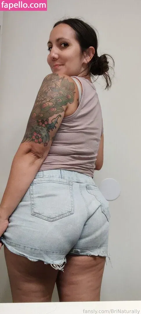 BriNaturally Onlyfans Photo Gallery 