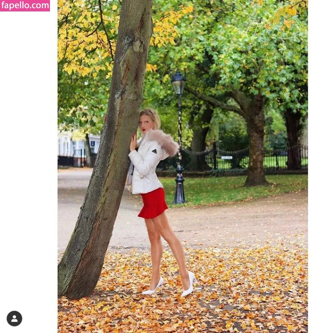 Dream Girlfriend Onlyfans Photo Gallery 