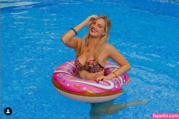 Dream Girlfriend Onlyfans Photo Gallery 