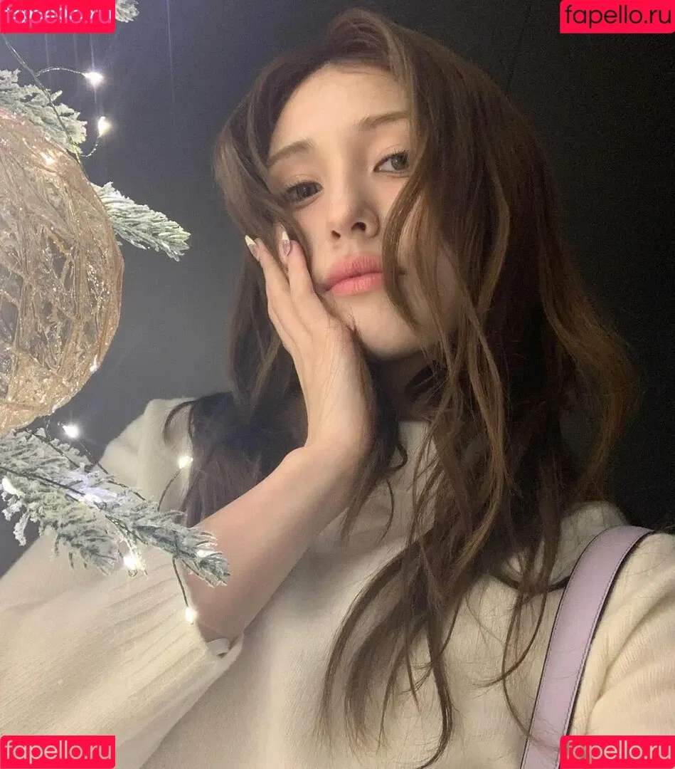Jeon Somi Onlyfans Photo Gallery 