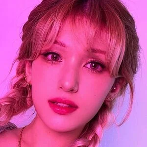 Jeon Somi Onlyfans Photo Gallery 