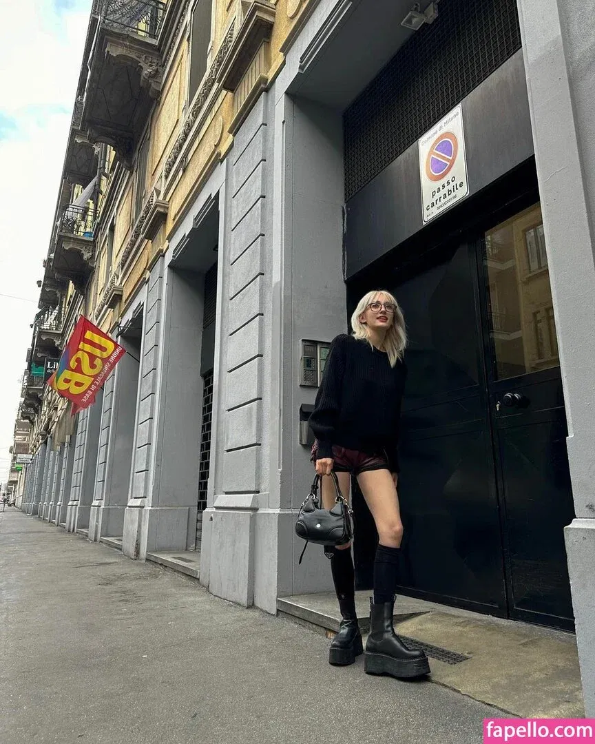 Jeon Somi Onlyfans Photo Gallery 