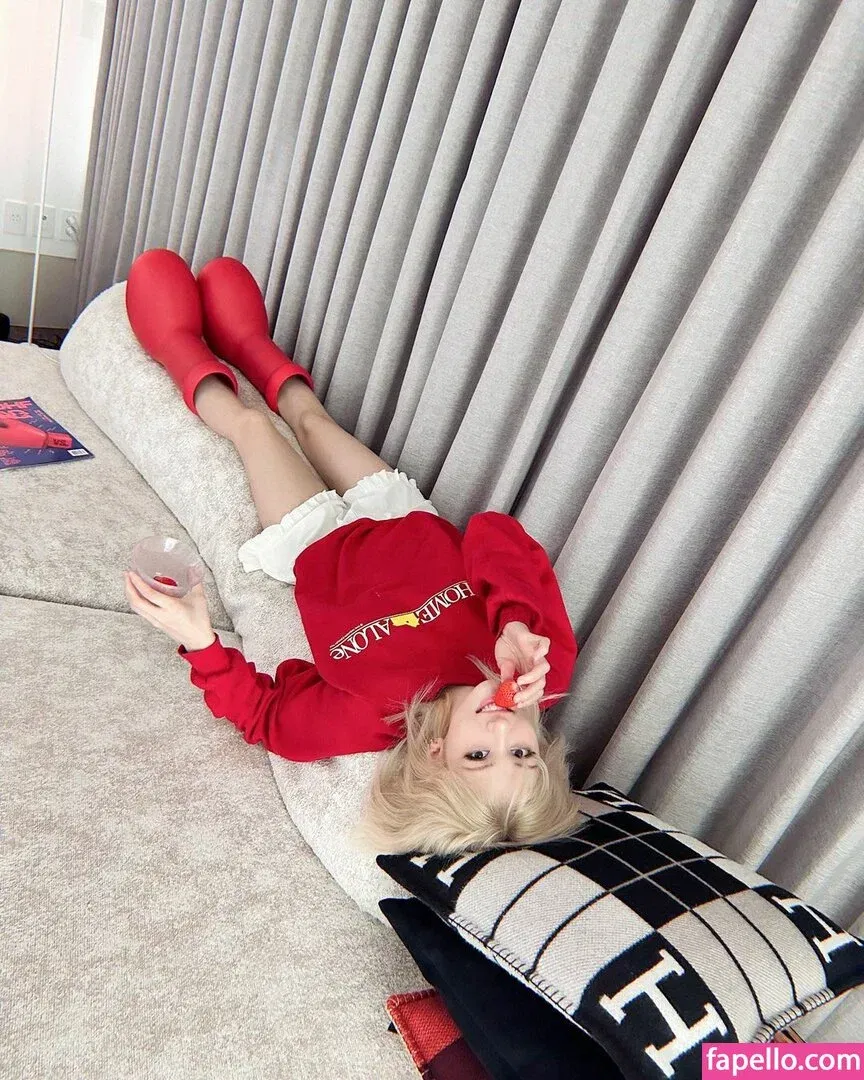 Jeon Somi Onlyfans Photo Gallery 