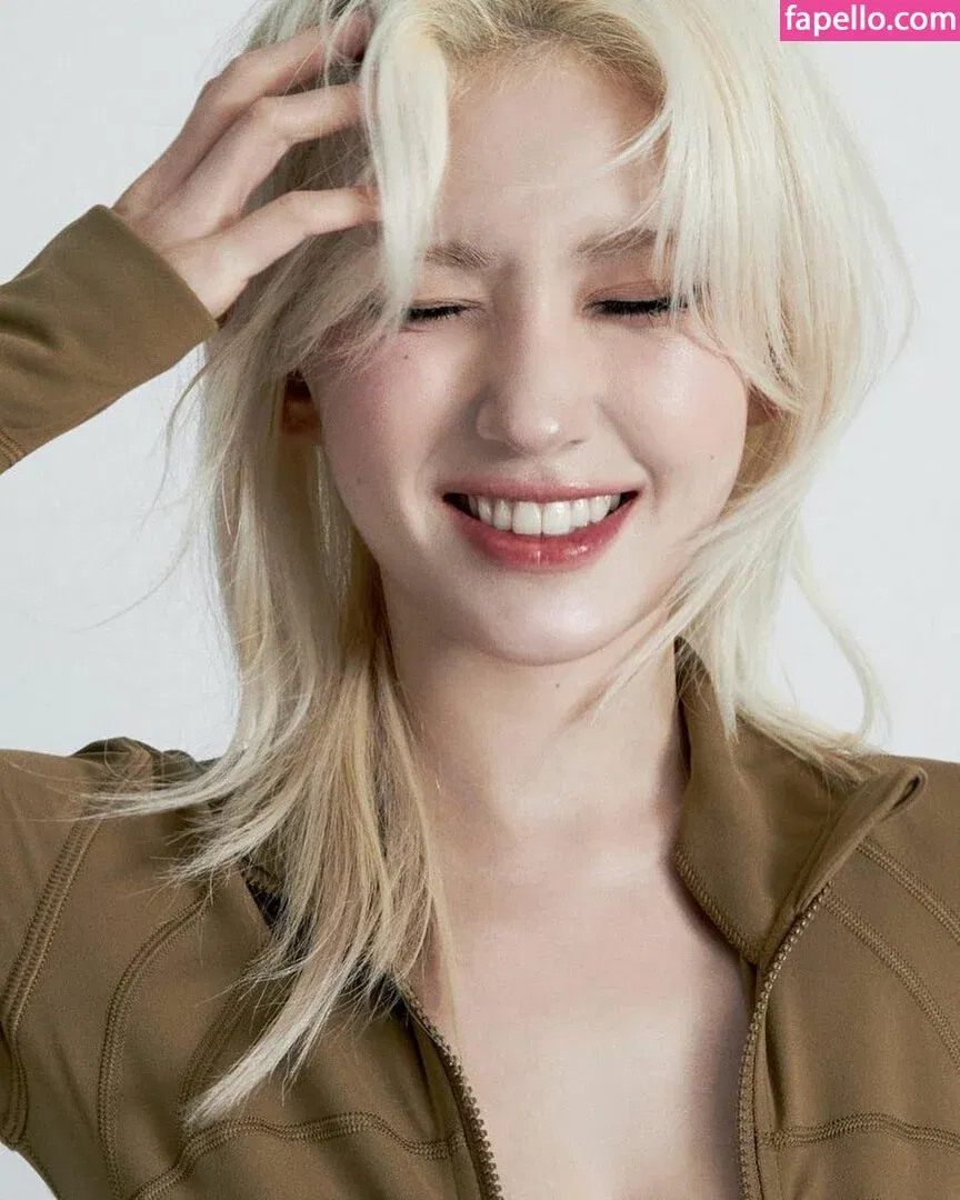 Jeon Somi Onlyfans Photo Gallery 