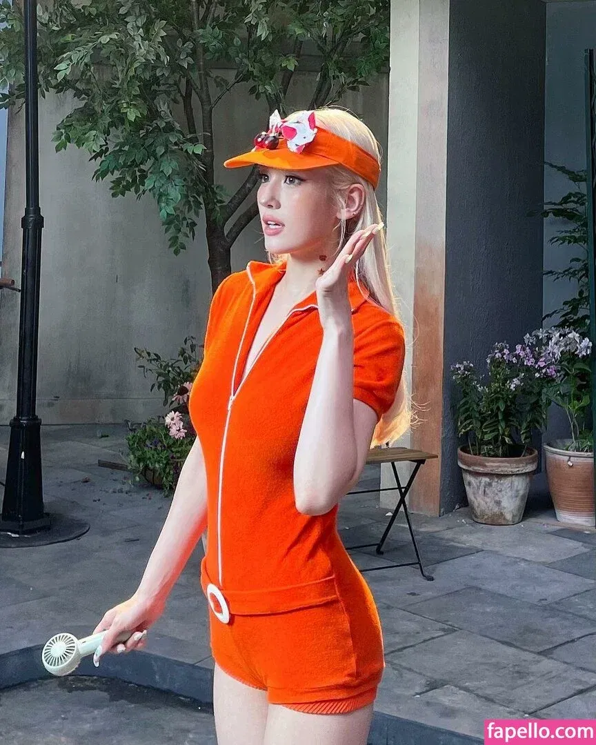 Jeon Somi Onlyfans Photo Gallery 