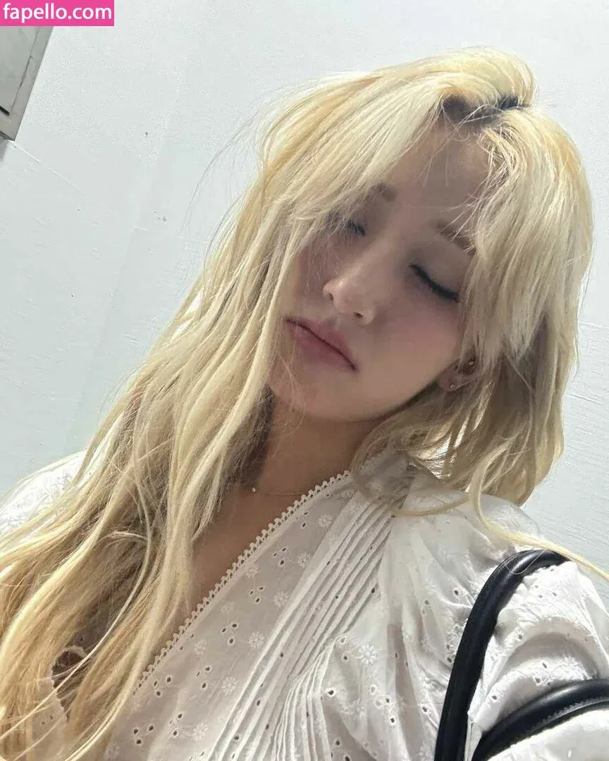 Jeon Somi Onlyfans Photo Gallery 