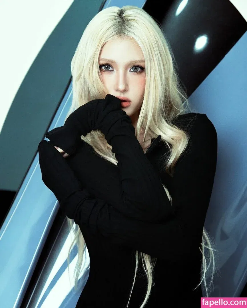 Jeon Somi Onlyfans Photo Gallery 