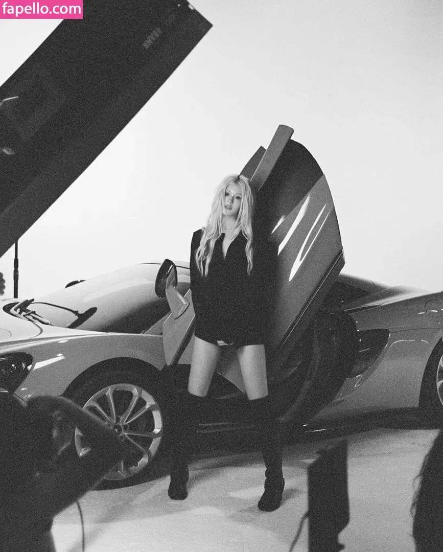 Jeon Somi Onlyfans Photo Gallery 