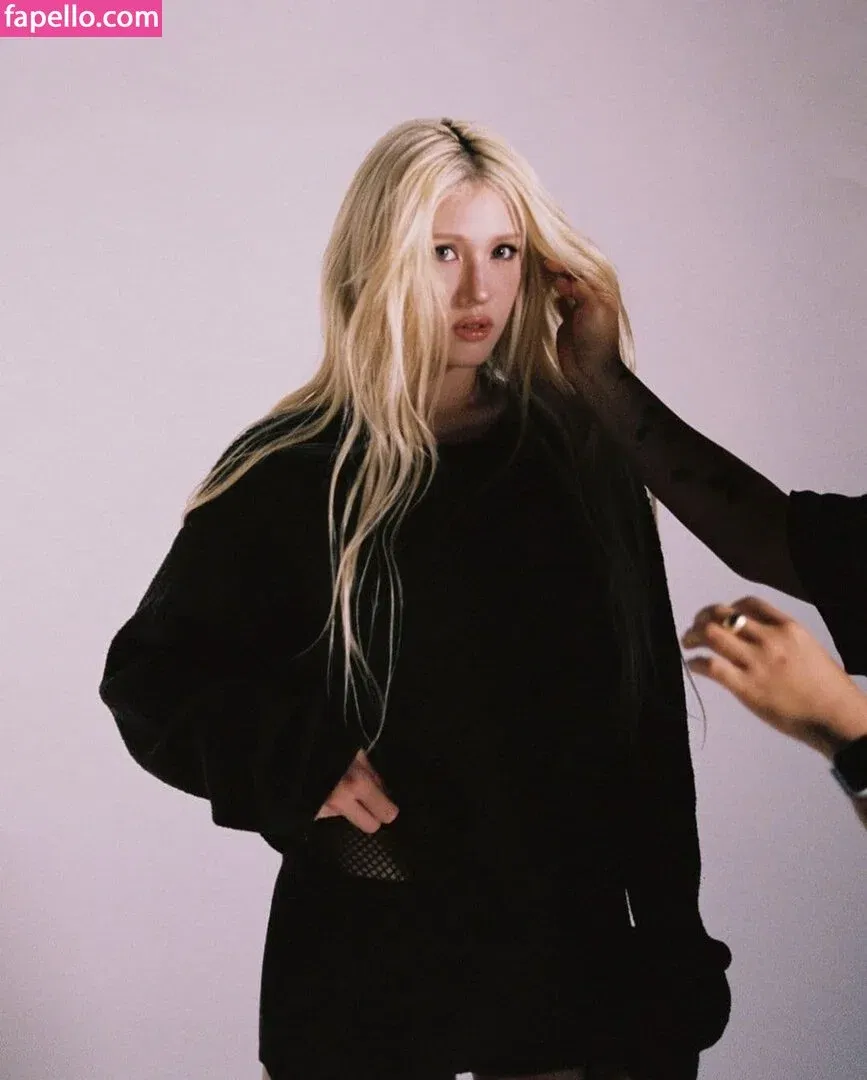 Jeon Somi Onlyfans Photo Gallery 