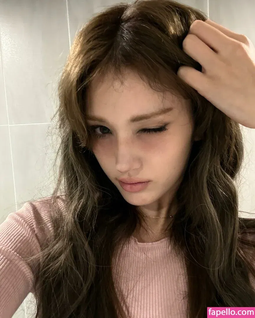 Jeon Somi Onlyfans Photo Gallery 