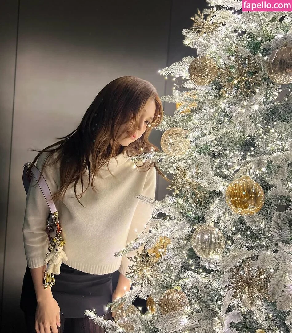 Jeon Somi Onlyfans Photo Gallery 