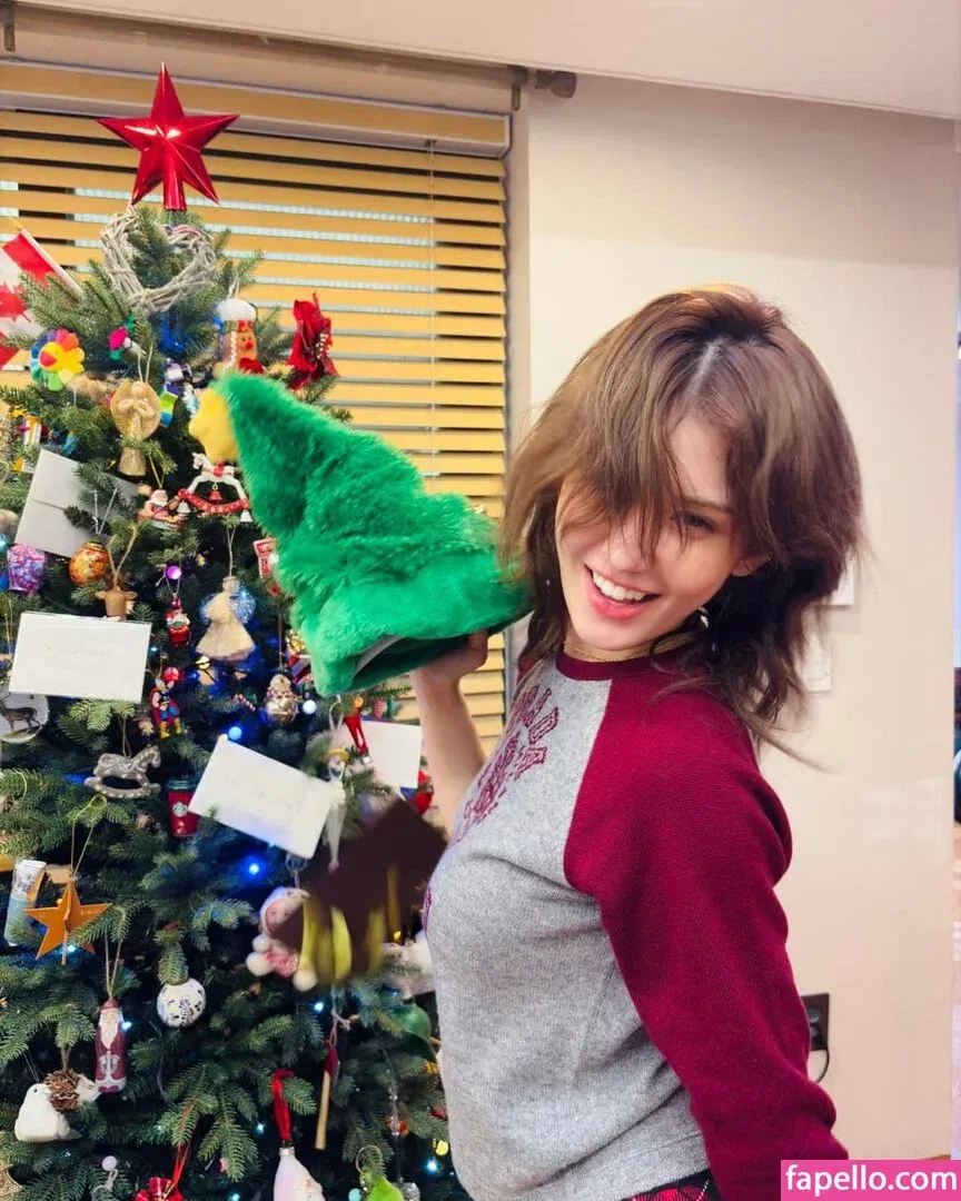 Jeon Somi Onlyfans Photo Gallery 