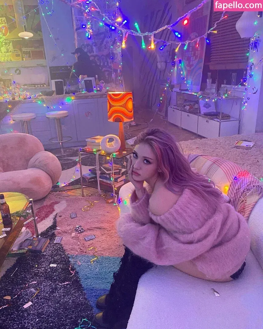 Jeon Somi Onlyfans Photo Gallery 