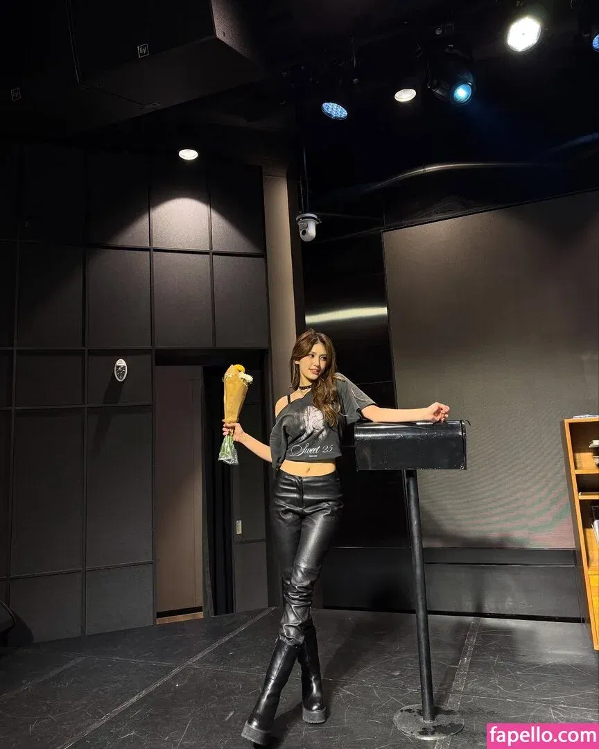 Jeon Somi Onlyfans Photo Gallery 