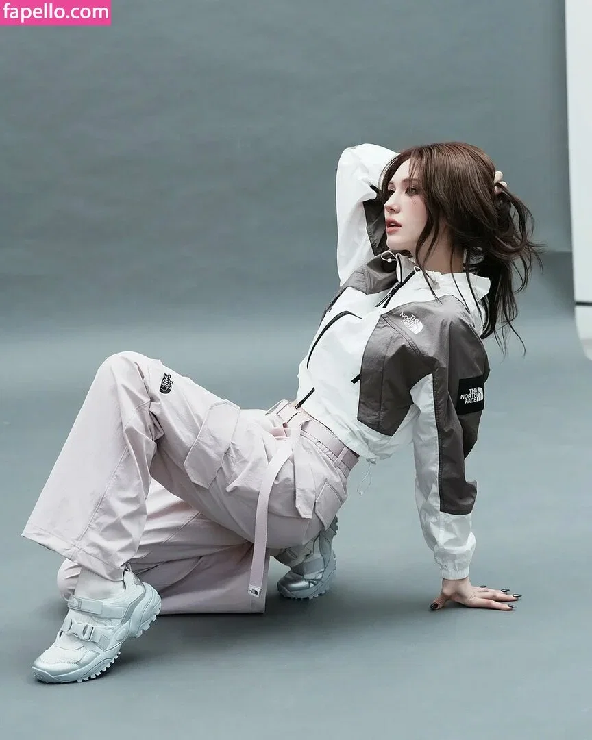 Jeon Somi Onlyfans Photo Gallery 