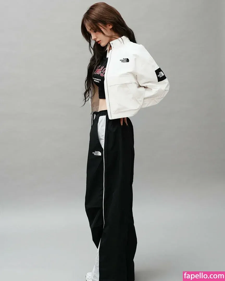 Jeon Somi Onlyfans Photo Gallery 