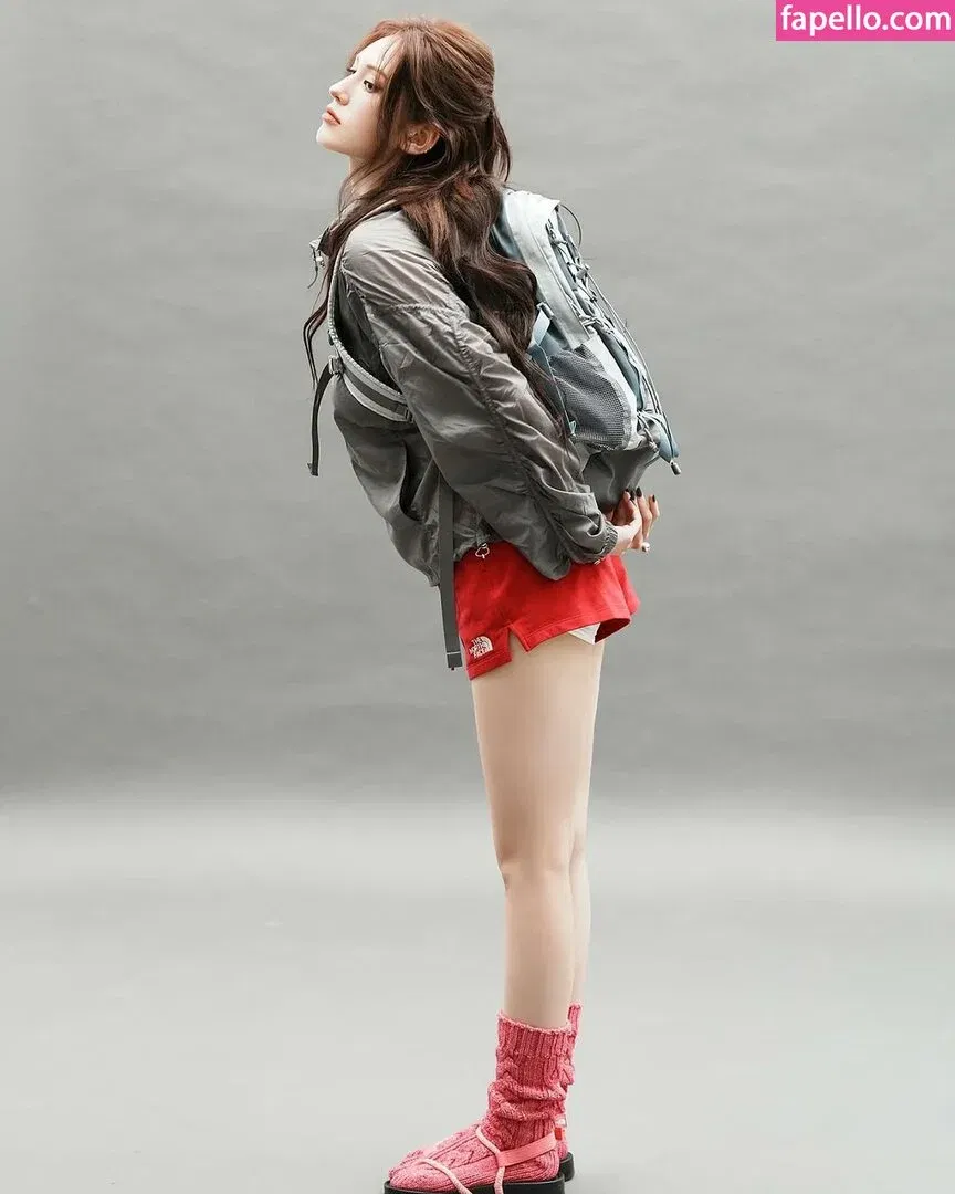 Jeon Somi Onlyfans Photo Gallery 