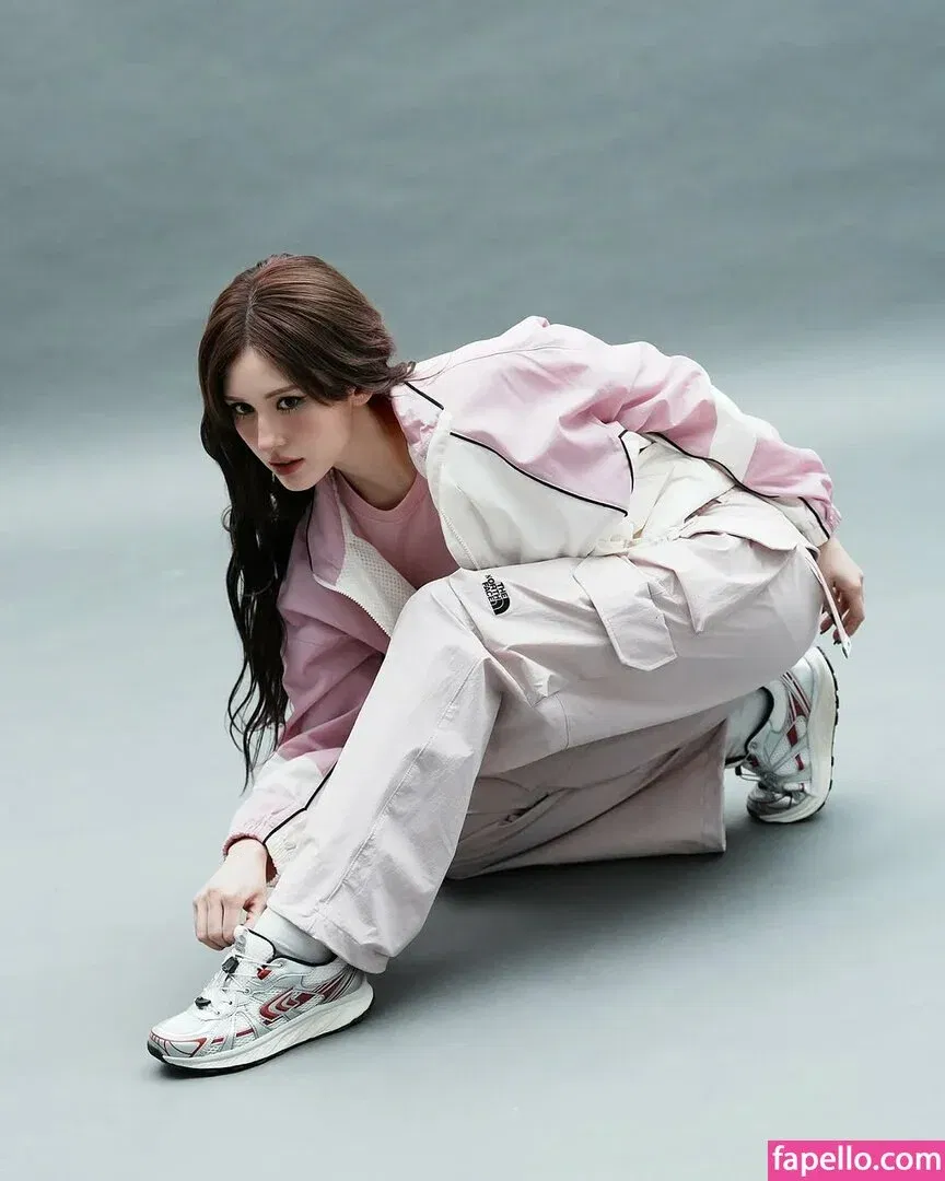 Jeon Somi Onlyfans Photo Gallery 