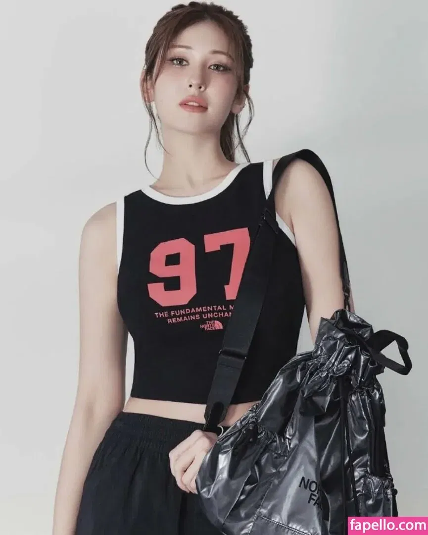 Jeon Somi Onlyfans Photo Gallery 