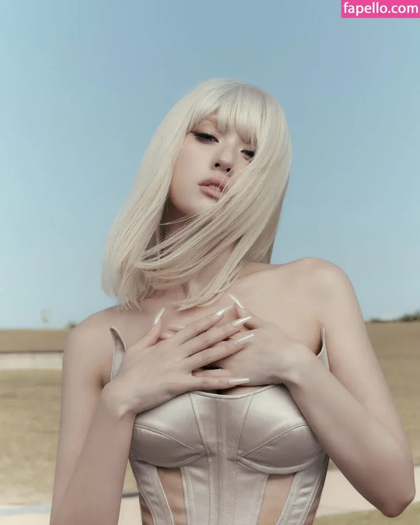 Jeon Somi Onlyfans Photo Gallery 