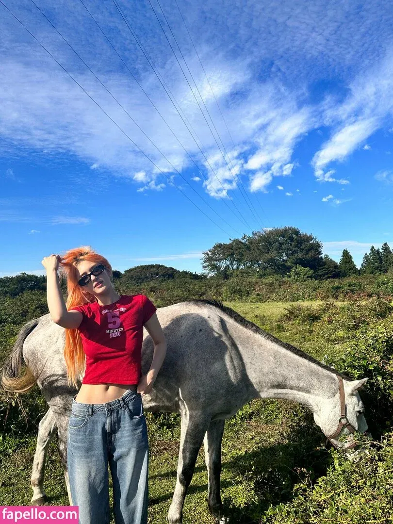 Jeon Somi Onlyfans Photo Gallery 