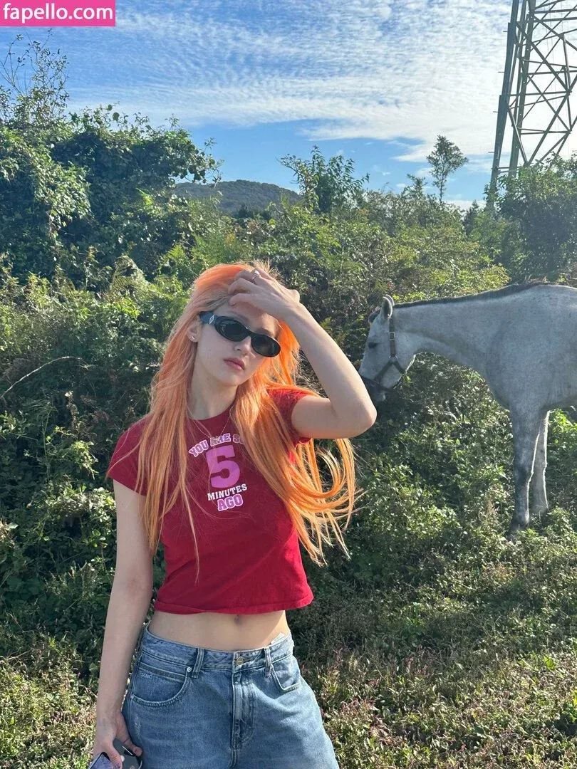 Jeon Somi Onlyfans Photo Gallery 